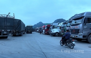 Xuất khẩu qua các cửa khẩu ở Lạng Sơn tiếp tục khó khăn