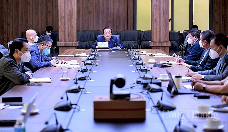 Chiều 9/3, Bộ NN&PTNT đã họp bàn về việc chuyển từ xuất khẩu tiểu ngạch sang xuất khẩu chính ngạch tại thị trường Trung Quốc.