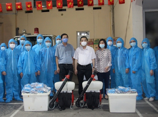 Ngành y tế Hà Nội chi viện tỉnh Bắc Giang phòng, chống dịch Covid-19