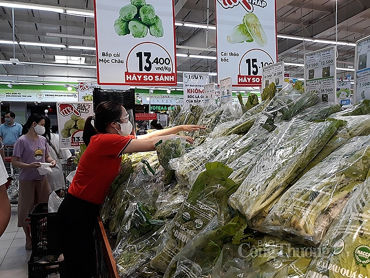 Hà Nội ngày đầu thực hiện giãn cách xã hội: Sức mua có tăng, chợ truyền thống và siêu thị đẩy mạnh bán online