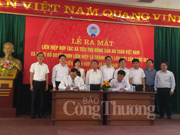 Ra mắt Liên hiệp Hợp tác xã tiêu thụ nông sản an toàn Việt Nam
