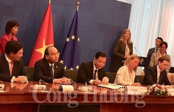 Việt Nam và EU ký thỏa thuận chống khai thác gỗ bất hợp pháp và thúc đẩy thương mại gỗ