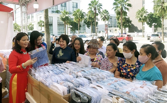 Hà Nội: Khai mạc Hội chợ hàng Việt Nam được người tiêu dùng yêu thích