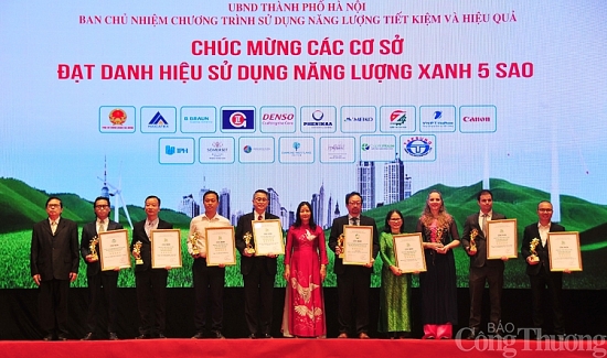 Hà Nội: Vinh danh 42 cơ sở, công trình xây dựng sử dụng năng lượng xanh năm 2020