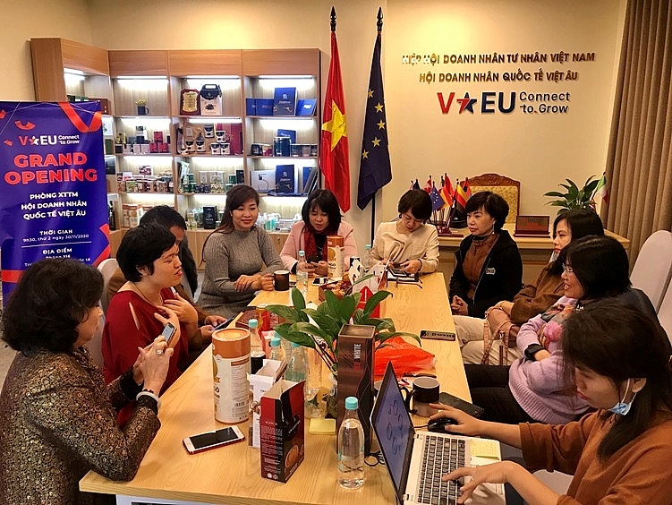 Nữ doanh nhân Việt: Giỏi việc kinh doanh, đảm việc nhà