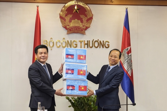 Thống nhất các biện pháp tăng cường hợp tác thương mại, công nghiệp và năng lượng giữa Việt Nam - Campuchia