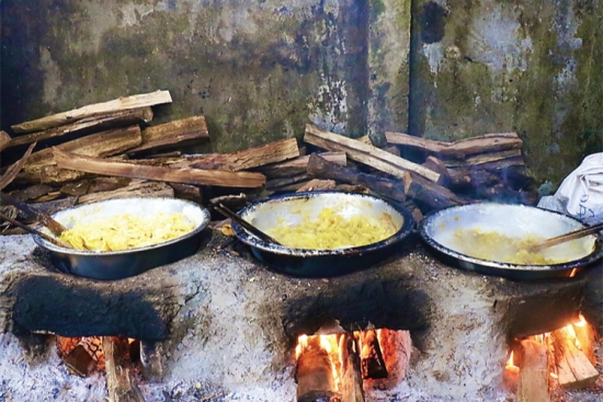 Mứt gừng Kim Long: Nét văn hóa ẩm thực đặc trưng của đất Cố đô