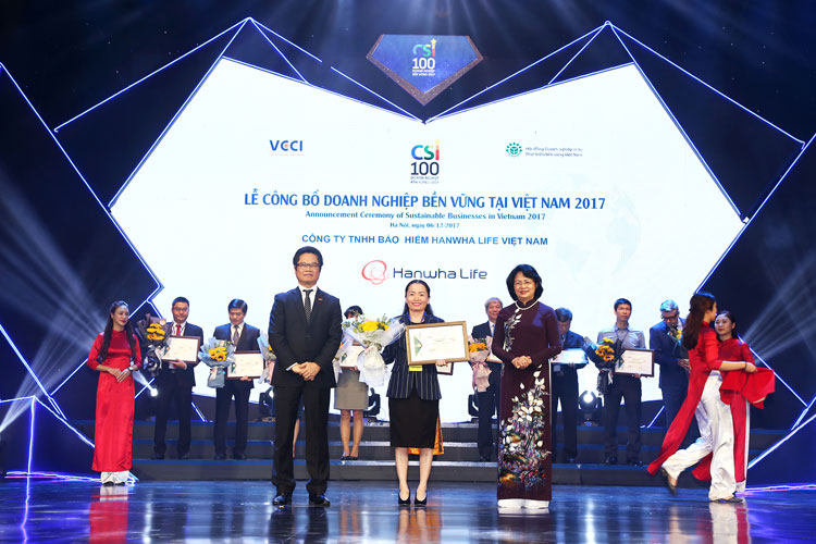Hanwha Life Việt Nam vững bước thành công