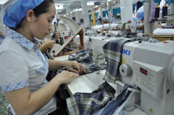 Phát triển công nghiệp hỗ trợ ngành dệt may: Xóa điểm nghẽn để phát triển