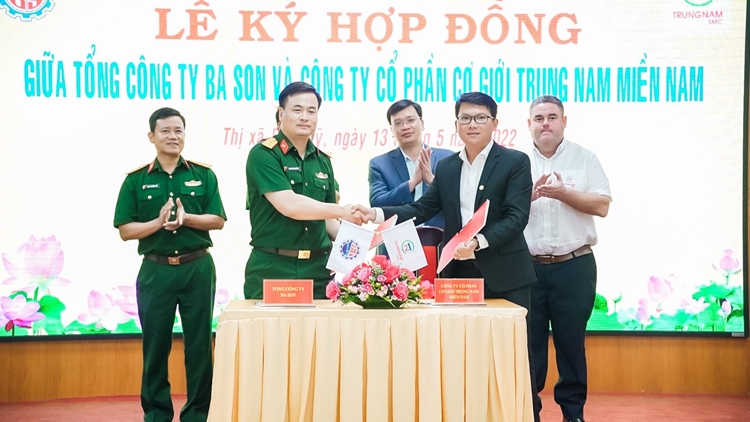 Tổng công ty Ba Son và Công ty CP Cơ giới Trung Nam miền Nam đẩy mạnh hợp tác