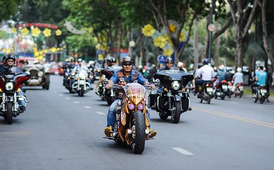 Dàn xe mô tô “khủng” quy tụ tại TP. Sầm Sơn, Thanh Hóa vào ngày 28/5