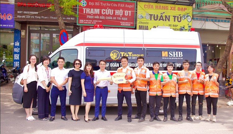 Tập đoàn T&T Group và SHB tặng xe cứu thương cho Đội hỗ trợ sơ cứu FAS Angel Hà Nội