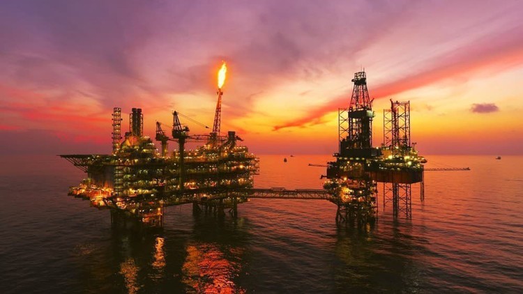 Thị trường dầu mỏ toàn cầu đối mặt với kịch bản nhiều biến động
