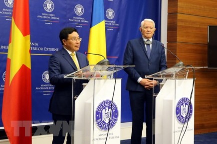 Phó Thủ tướng, Bộ trưởng Ngoại giao Phạm Bình Minh thăm Romania