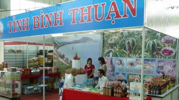 Phiên chợ hàng Việt về miền núi tại Bình Thuận
