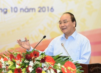 Thủ tướng Nguyễn Xuân Phúc: "Vì người nghèo vừa là lương tâm vừa là trách nhiệm"!