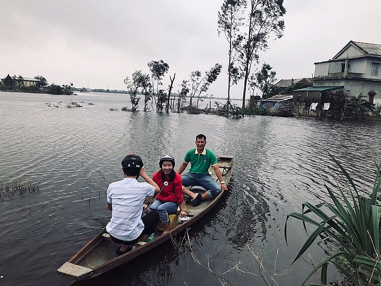 PVFCCo khẩn cấp cứu trợ đồng bào lũ lụt miền Trung