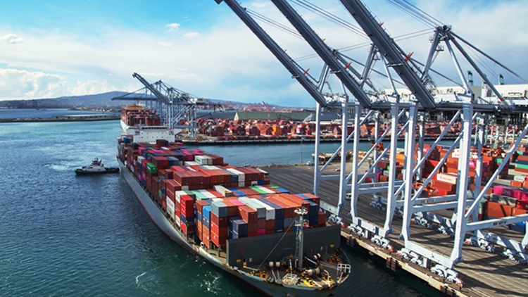 Chi phí vận chuyển container từ Châu Á đến Mỹ đạt kỷ lục mới 20.586 USD