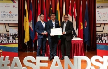 Sinh viên RMIT Việt Nam giành giải ba cuộc thi dữ liệu khu vực