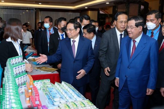 Vinamilk tăng đầu tư cho các dự án phát triển ngành sữa tại Campuchia