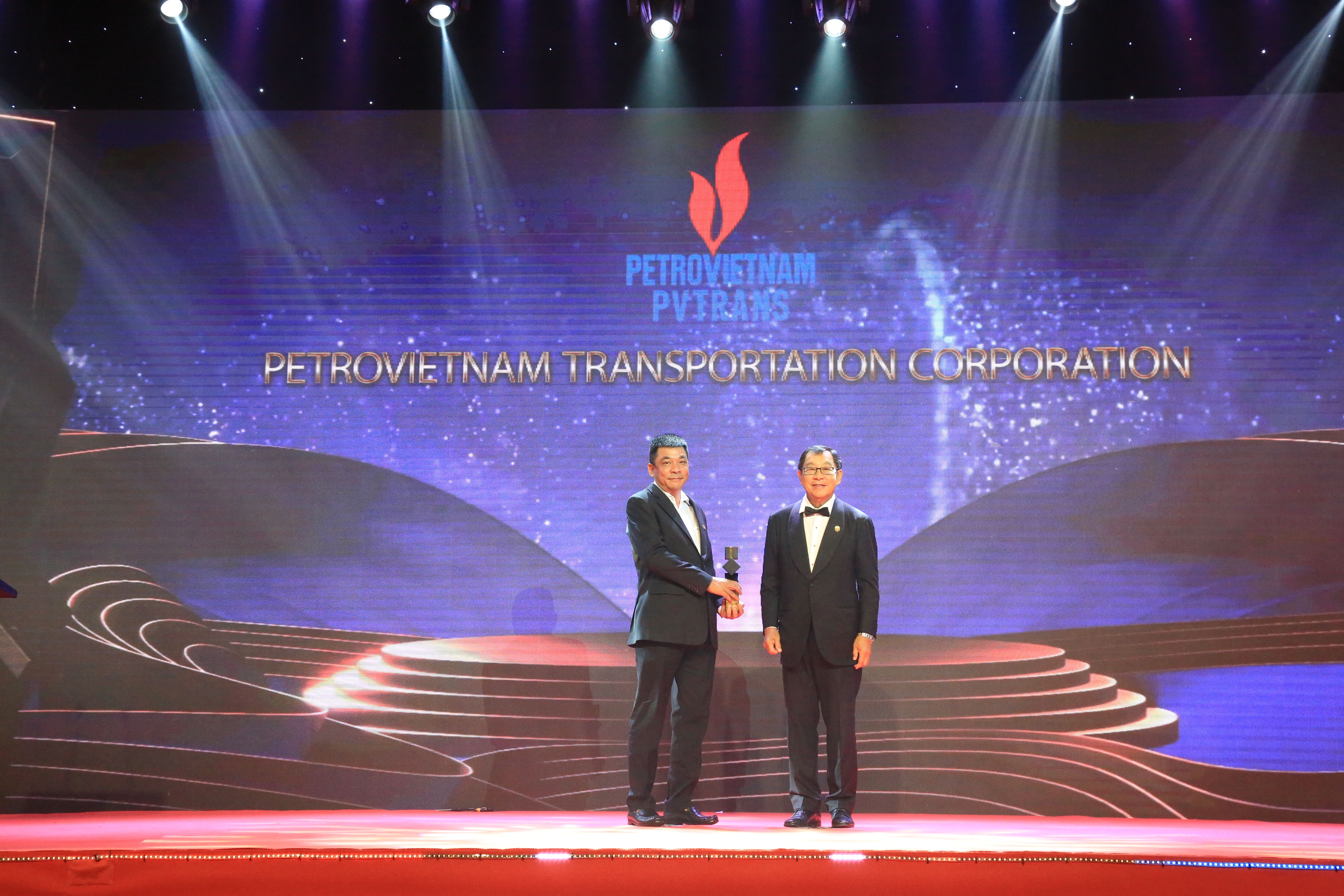 PVTrans tiếp tục vinh dự đón nhận giải thưởng Doanh nghiệp châu Á năm 2022 (APEA 2022)