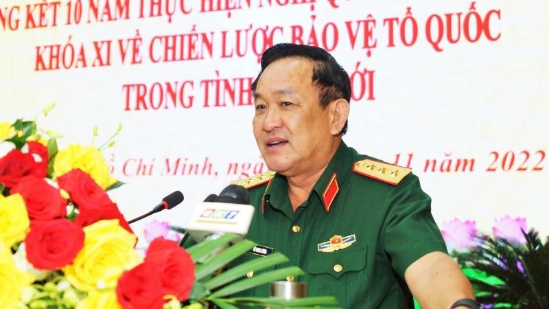 Thượng tướng Võ Minh Lương, Ủy viên Trung ương Đảng, Ủy viên Thường vụ Quân ủy Trung ương, Thứ trưởng Quốc phòng phát biểu tại Hội nghị.