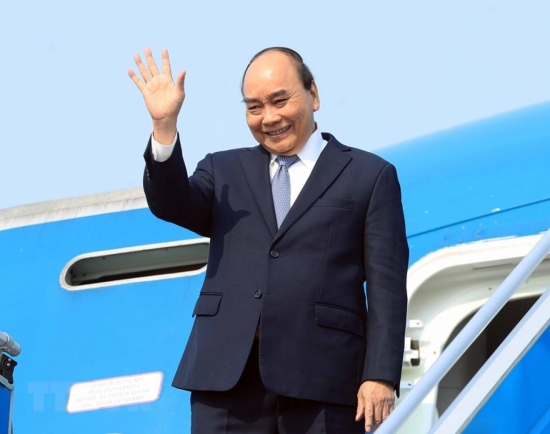 Chủ tịch nước Nguyễn Xuân Phúc lên đường thăm Indonesia