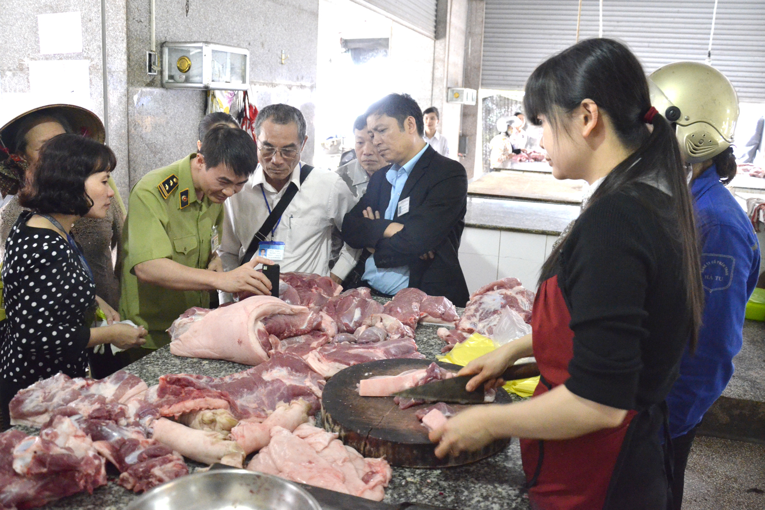 TP. Hồ Chí Minh quyết liệt chặn thực phẩm bẩn