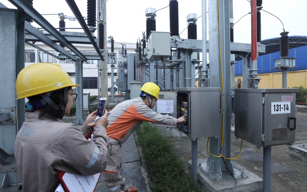 An toàn vệ sinh lao động: Nhiệm vụ chủ chốt của ngành điện