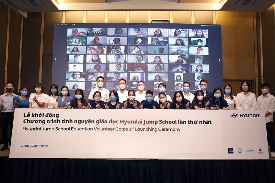 Khởi động chương trình tình nguyện giáo dục Hyundai Jump School