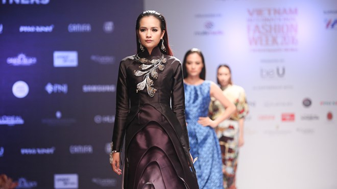 Tuần lễ thời trang quốc tế Việt Nam lần đầu tiên có mặt tại Hà Nội