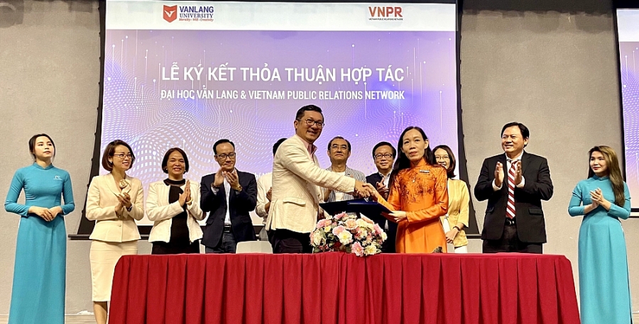 Khởi động giải thưởng “Quan hệ công chúng và truyền thông xuất sắc Việt Nam năm 2021”