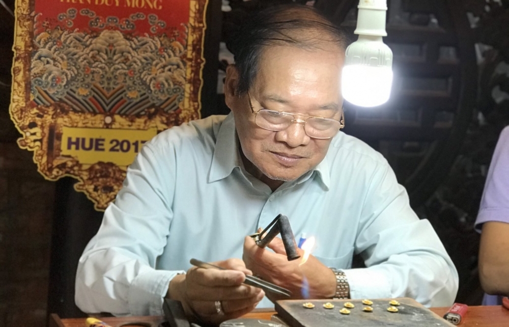 Nghệ nhân Trần Duy Mong: Bàn tay vàng nghề kim hoàn xứ Huế