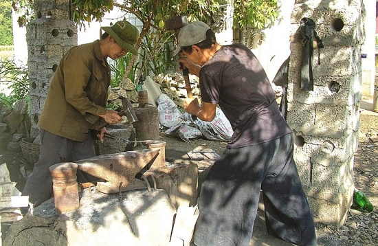 Nghề rèn Phúc Sen: Tất bật vào mùa sản xuất