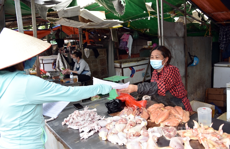 Hà Nội: Chợ đầu mối phía Nam chủ động phòng chống dịch