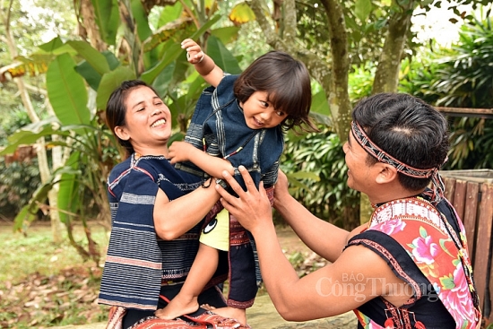 Tổ chức Ngày hội gia đình tại Làng Văn hóa