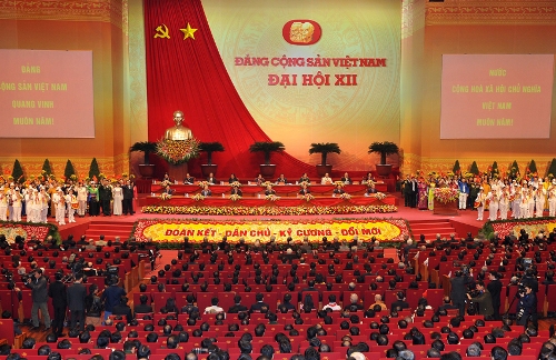 “Đoàn kết, dân chủ, kỷ cương, đổi mới, thể hiện ý chí kiên cường và quyết tâm đi tới của nước Việt Nam”