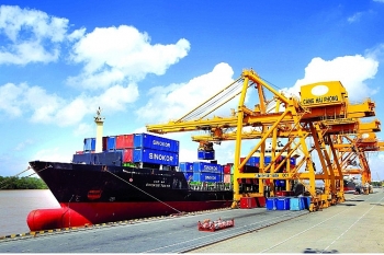 Kim ngạch xuất nhập khẩu hàng hóa chính thức cán mốc 732 tỷ USD