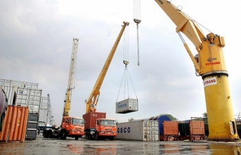 Kim ngạch xuất khẩu hàng hóa tăng nhẹ trong tháng đầu năm