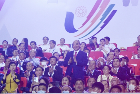 Chủ tịch nước Nguyễn Xuân Phúc dự Lễ Khai mạc SEA Games 31