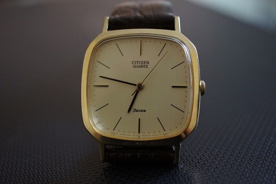 Đồng hồ Citizen cổ bọc vàng giá bao nhiêu ở hiện tại?