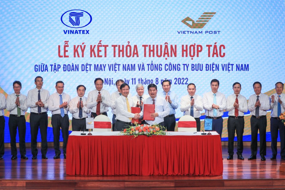 Tổng công ty Bưu điện Việt Nam, Tập đoàn Dệt may Việt Nam và Tổng công ty Hàng hải ký thỏa thuận hợp tác