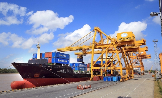 Hoạt động xuất nhập khẩu: Đóng góp quan trọng vào tăng trưởng kinh tế