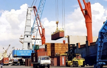 Kim ngạch xuất khẩu chính thức vượt mốc 200 tỷ USD