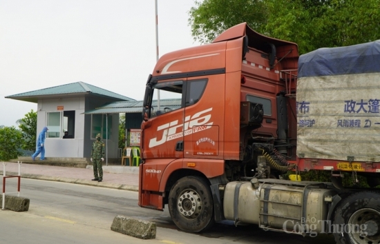 Kim ngạch xuất nhập khẩu của Quảng Ninh đạt gần 58 triệu USD trong 7 ngày nghỉ tết Nguyên Đán