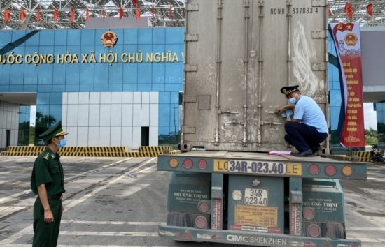 Quảng Ninh: Lượng hàng hóa XNK qua cửa khẩu quốc tế Móng Cái tăng mạnh