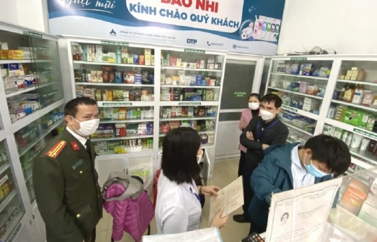 Quảng Ninh: Cảnh báo tình trạng giả cán bộ y tế để bán thực phẩm chức năng điều trị Covid-19