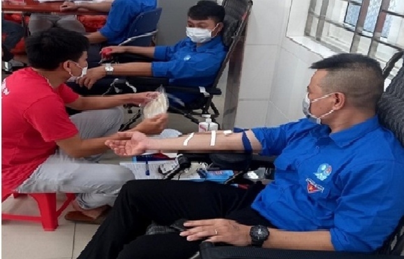 Cán bộ ĐVTN tham gia chương trình hiến máu tình nguyện tai Bệnh viện Bãi Cháy,  tỉnh Quảng Ninh ngày 10/7/2021