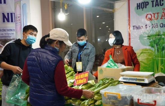 Hội chợ triển lãm kích cầu tiêu dùng và hàng công nghiệp nông thôn tỉnh Quảng Ninh đón hơn 70 nghìn lượt khách