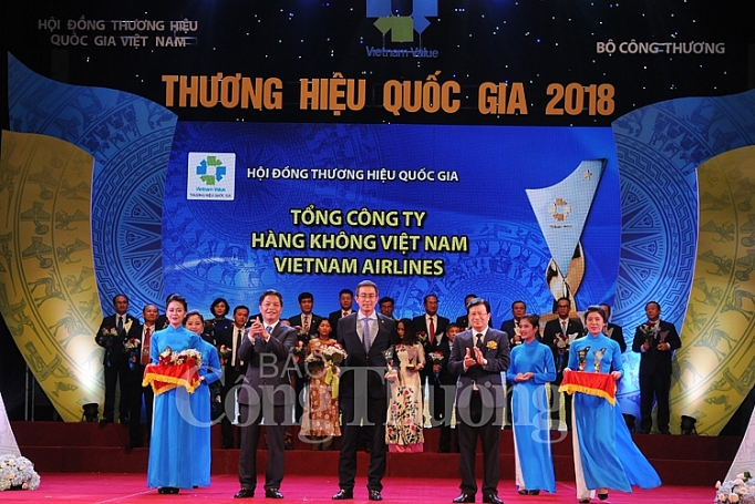 vinh danh 97 doanh nghiep co san pham dat thuong hieu quoc gia 2018